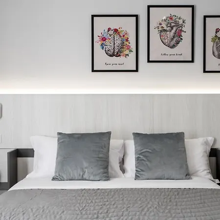 Karma6rooms