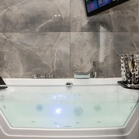 Karma6rooms - In Sicilia Nel Centro Di *